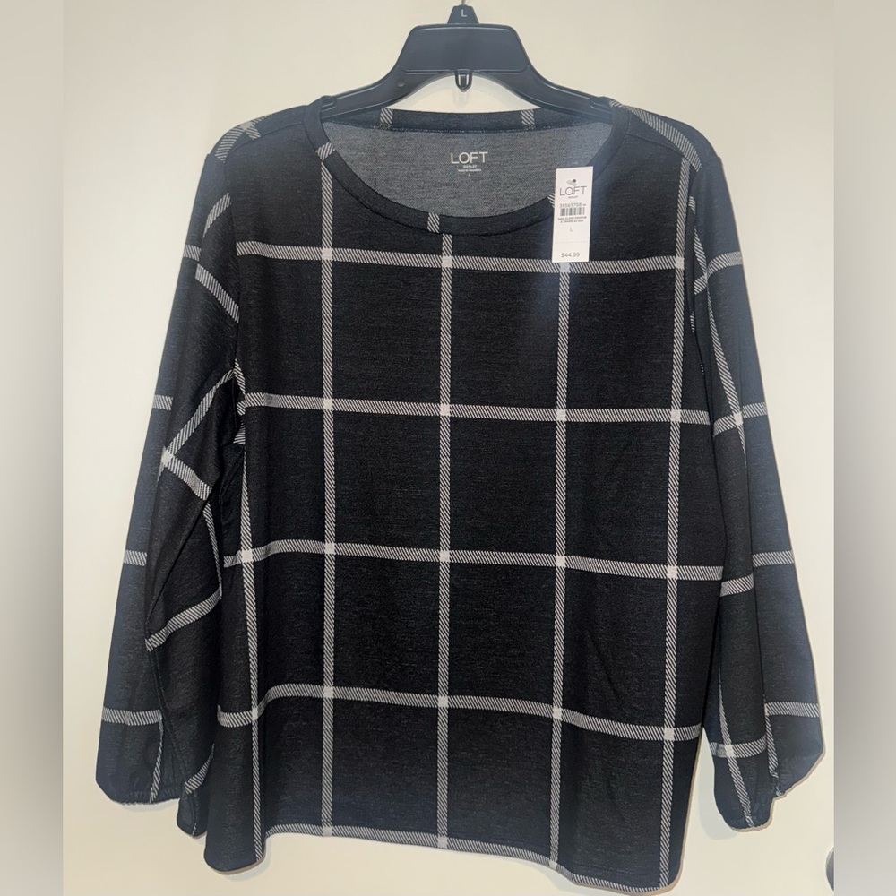 LOFT Black & White Knit Top SZ: L
